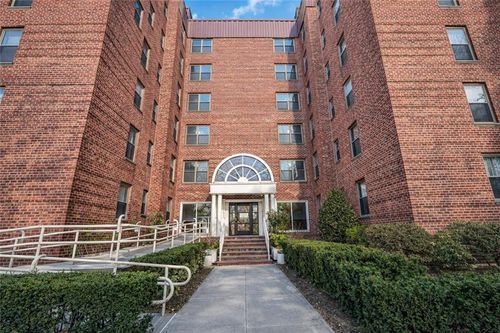 5c-2190 Brigham St, Brooklyn, NY, 11229-5645 | Card Image