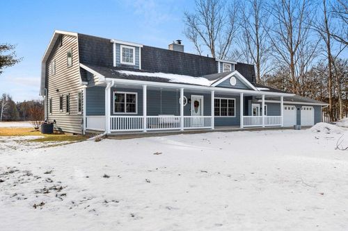1007 Schabow Street, GRESHAM, WI, 54128 | Card Image