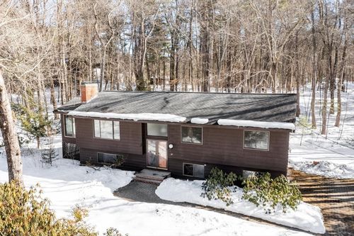 27 Fox Run Rd, Bedford, MA, 01730-1149 | Card Image