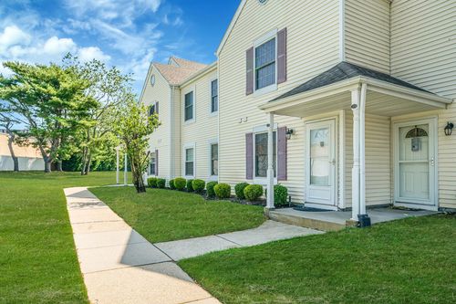 77-77 Fairview Circle Circle, Brookhaven, NY, 11953 | Card Image