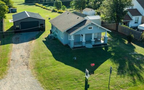 431 S Carnegie St, Carnegie, OK, 73015-9695 | Card Image