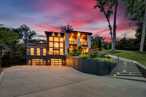 6616 Ellwood Ct, Nashville, TN, 37205-3929 | Card Image