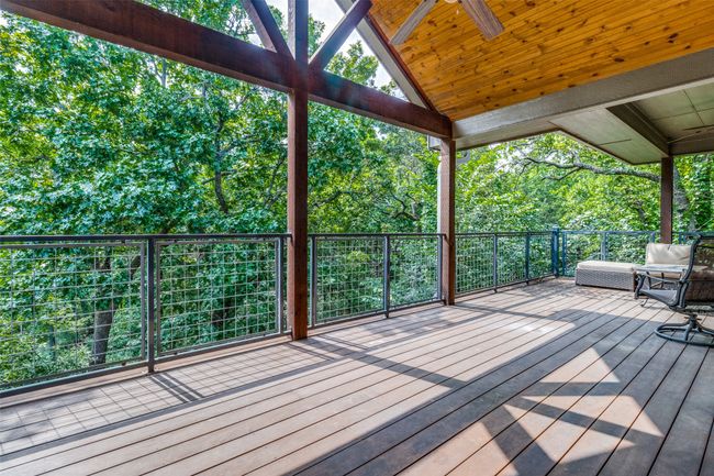 Deck with ceiling fan | Image 31