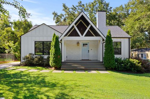 11 Pleasant Ridge Ave, Greenville, SC, 29605-2111 | Card Image