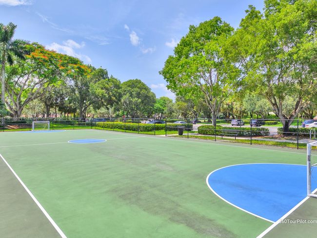 4209 Pinewood Ln, House other with 5 bedrooms, 4 bathrooms and null parking in Weston FL | Image 74