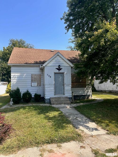 728 N East St, Jacksonville, IL, 62650-1434 | Card Image