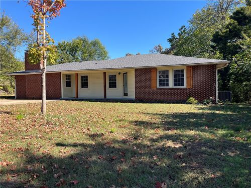 1420 N Greenwich Ave, Russellville, AR, 72801-3106 | Card Image