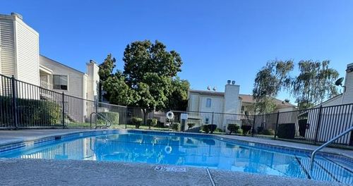 17-700 Mccoy Ct, Lodi, CA, 95240-8106 | Card Image