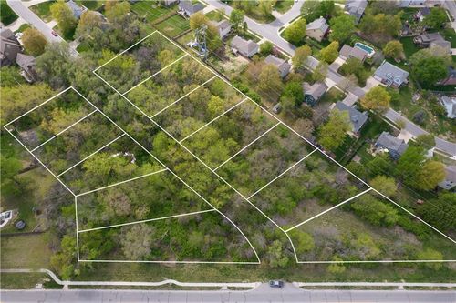 W W 48th Ter, Shawnee, KS, 66216-1376 | Card Image