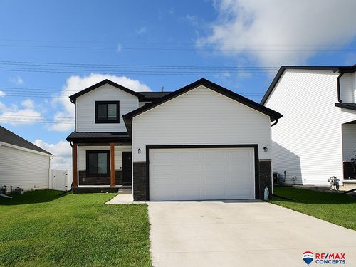 1015 W Panorama Rd, Lincoln, NE, 68523-9428 | Card Image