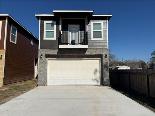 219 S 7th St, Beasley, TX, 77417-5826 | Card Image