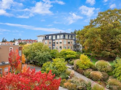 C332 - 190 Harbor Square Lane, Condo with 1 bedrooms, 1 bathrooms and 1 parking in Bainbridge Island WA | Image 1