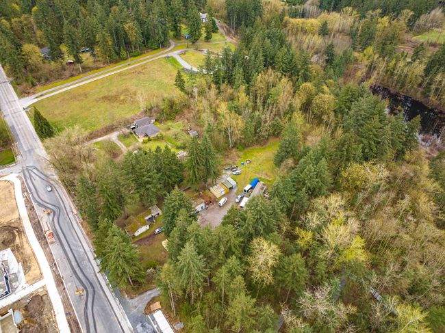 3381 208 St, House other with 3 bedrooms, 2 bathrooms and 9 parking in Langley BC | Image 10