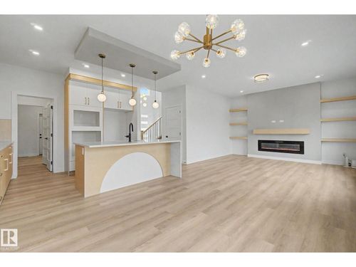2 Willow Way, Stony Plain, AB, T7Z2W3 | Card Image