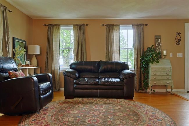 98 Robinette Rd, House other with 4 bedrooms, 3 bathrooms and 6 parking in Stoughton MA | Image 13
