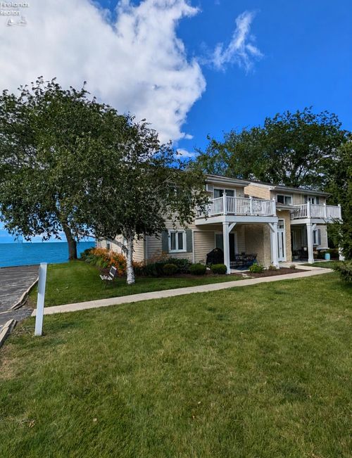 2-459 N Lake Pine Dr, Marblehead, OH, 43440-1269 | Card Image