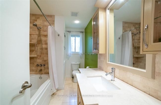 125 Lakeside Dr, House other with 4 bedrooms, 2 bathrooms and 4 parking in Grimsby ON | Image 15