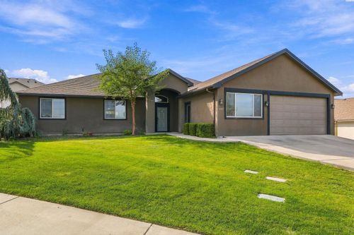 497 Charbonneau Dr, Richland, WA, 99352-8677 | Card Image