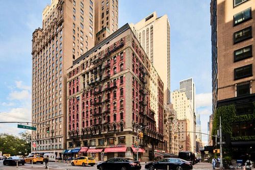 3f-57 W 58th St, New York, NY, 10019-1611 | Card Image