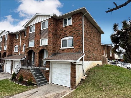 101 Main Street W, Dunnville, ON, N1A3C8 | Card Image