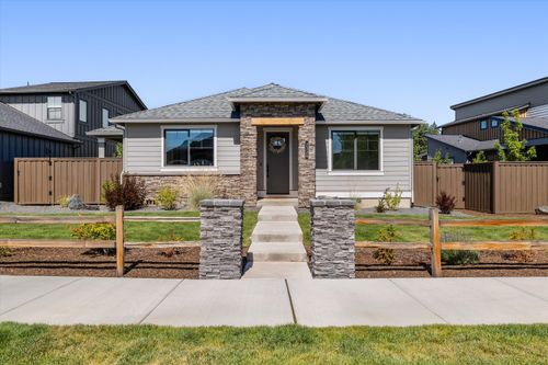 2329 Nw Skyline Ranch Rd, Bend, OR, 97703-5643 | Card Image