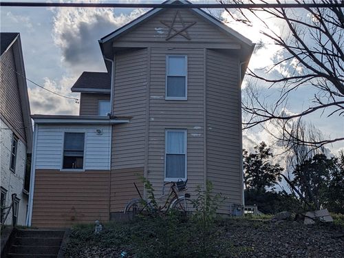 5955 Heckert Rd, Bakerstown, PA, 15007-9717 | Card Image