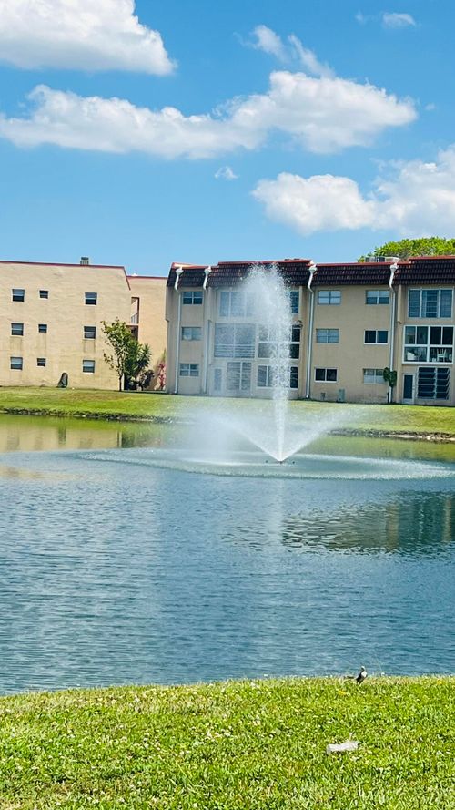 208-8920 Sunrise Lakes Blvd, Sunrise, FL, 33322-6070 | Card Image