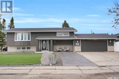 1634 Grace St, House other with 4 bedrooms, 3 bathrooms and null parking in Moose Jaw SK | Image 3