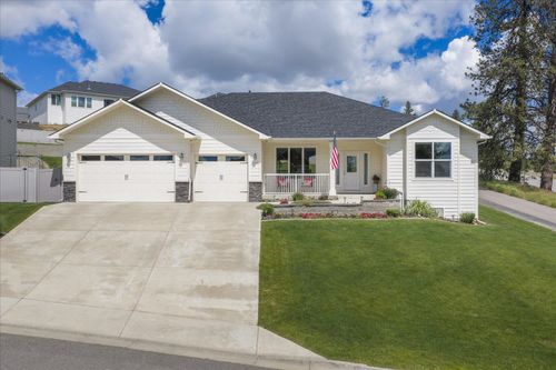 9302 W Floyd Dr, Cheney, WA, 99004-5352 | Card Image