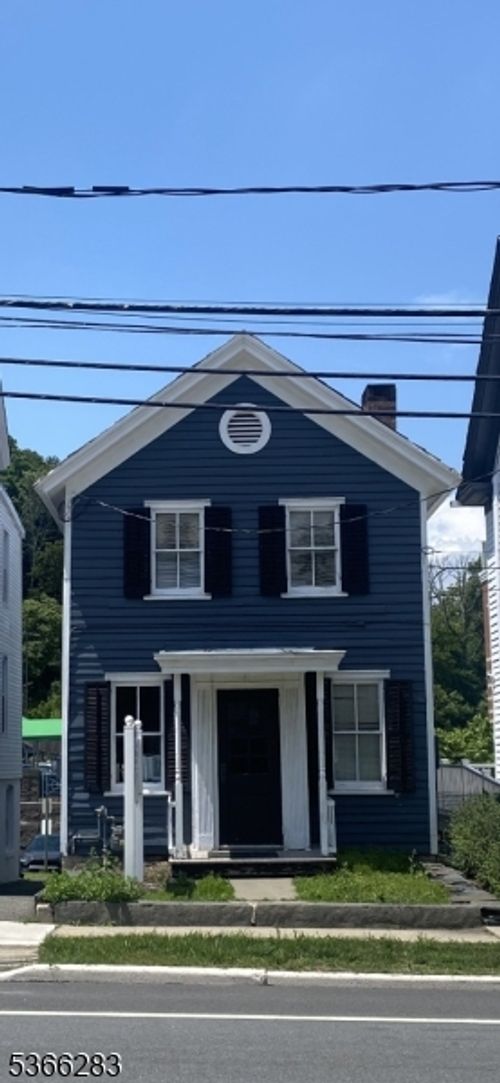 51 High St, Newton, NJ, 07860-1705 | Card Image