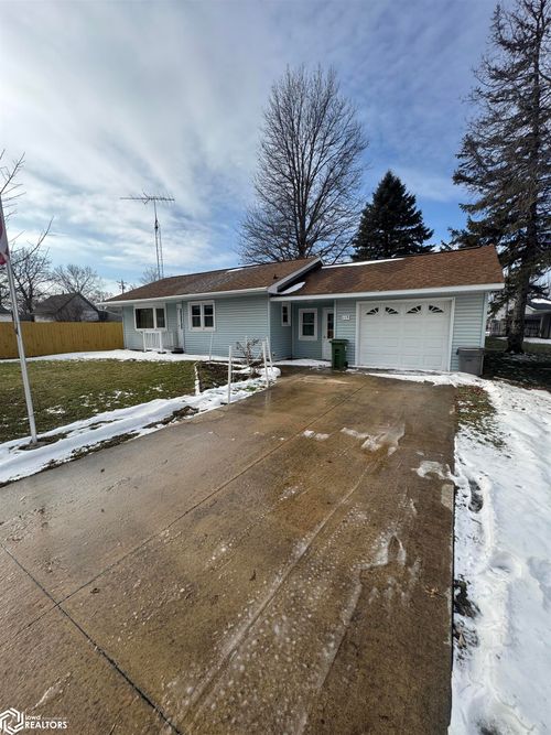 115 N Church St, Clarksville, IA, 50619-7830 | Card Image