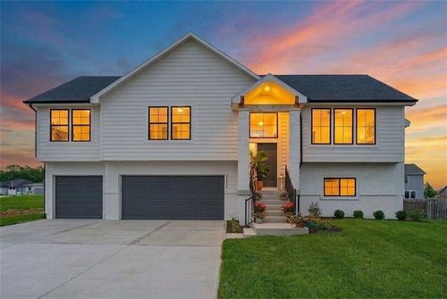 25994 W 140th Terrace, Olathe, KS, 66061 | Card Image