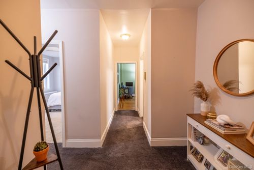 apt-b8-185 Atlantic Ave, Lynbrook, NY, 11563-3503 | Card Image