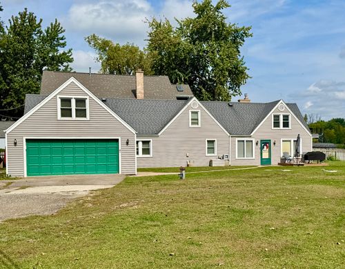 4400 Riverside Dr, Crystal Lake, IL, 60014-2540 | Card Image