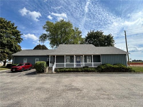 2-250 Woolwich St S, Breslau, ON, N0B1M0 | Card Image