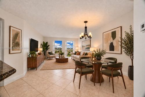 ph1310-2351 Douglas Rd, Miami, FL, 33145-3050 | Card Image