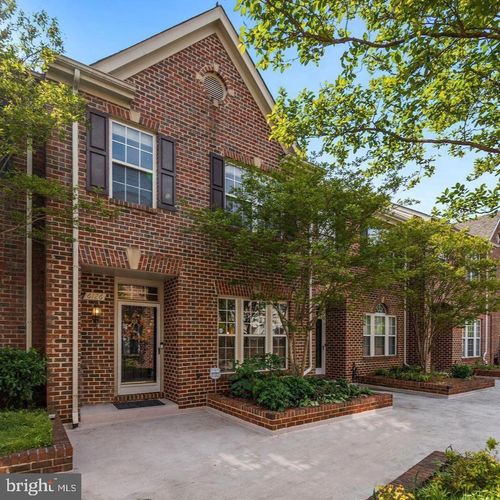 6126 Madison Crest Ct, FALLS CHURCH, VA, 22041-3653 | Card Image