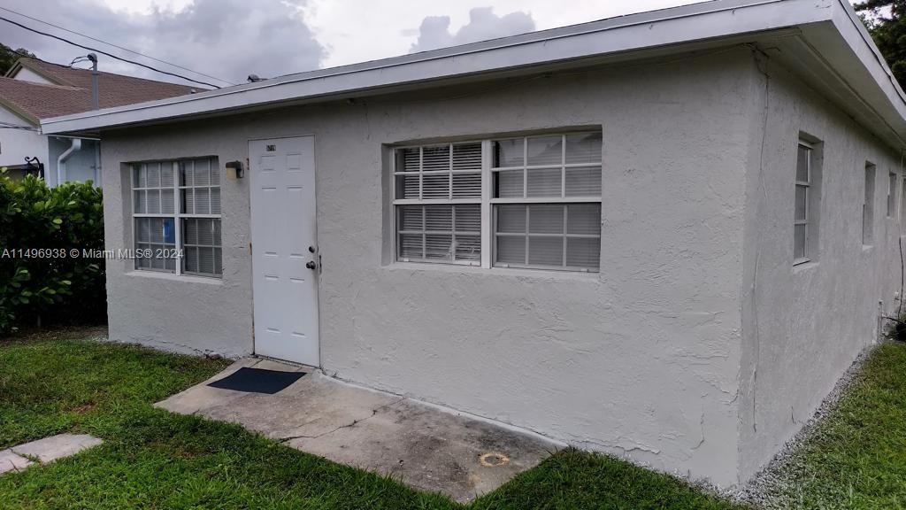 19th St, West Park, FL 33023