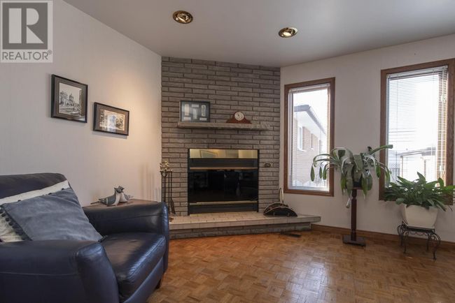 199 Valley St, Home with 5 bedrooms, 4 bathrooms and null parking in Thunder Bay ON | Image 5