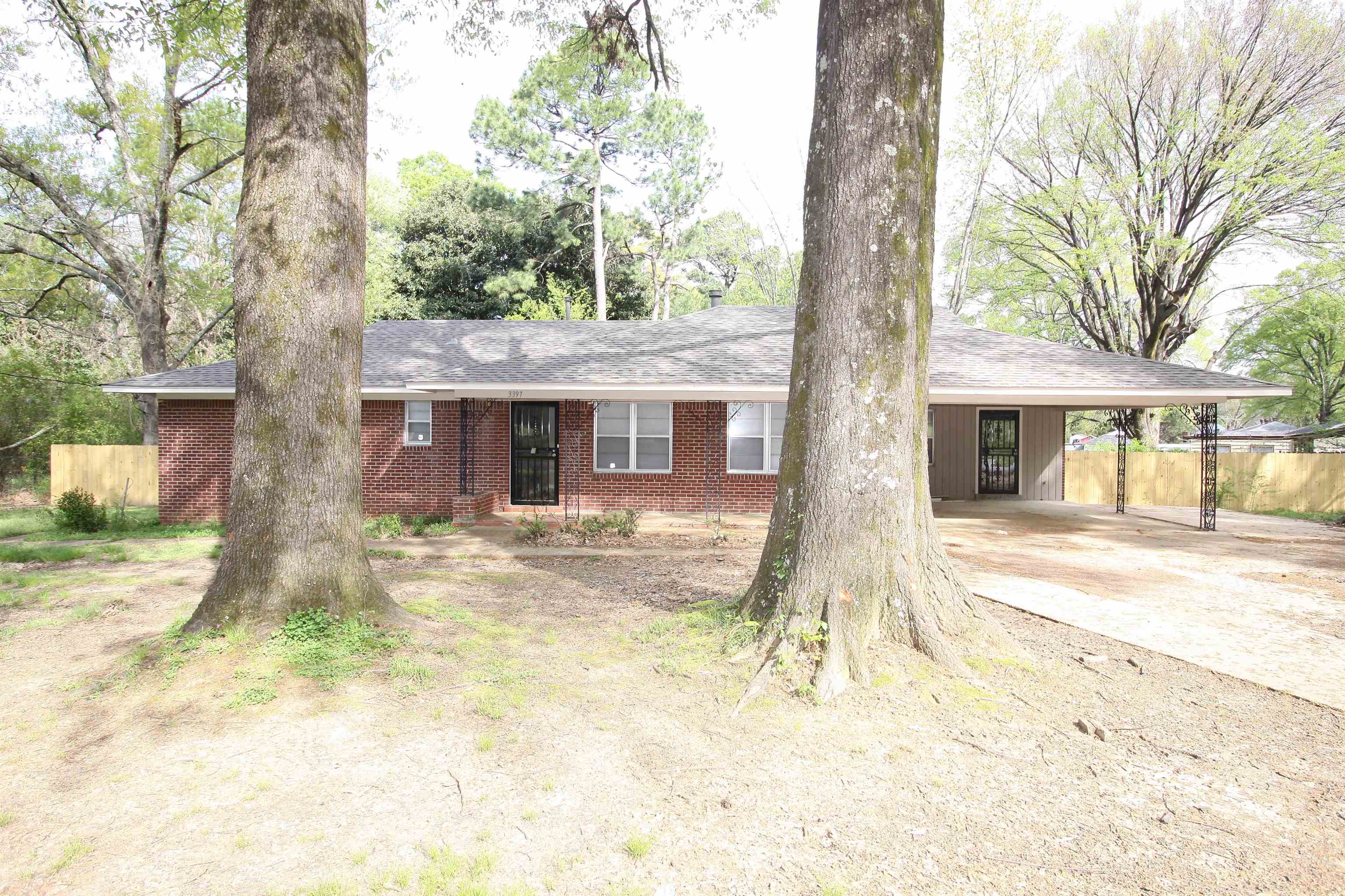 Rosita Cir, Memphis, TN 38116