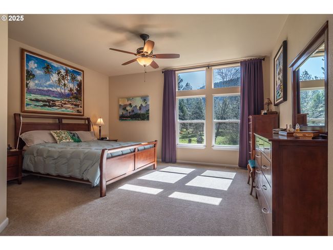Bedroom, Primary | Image 13