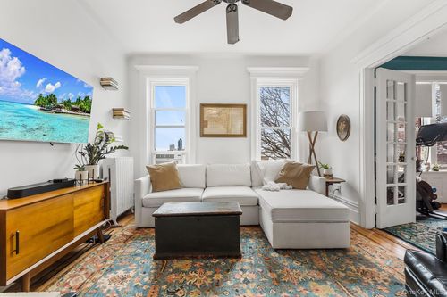 53-415 9th St, Brooklyn, NY, 11215-4150 | Card Image