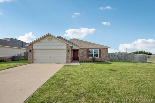 1203 Quincy St, Broken Arrow, OK, 74012-5636 | Card Image