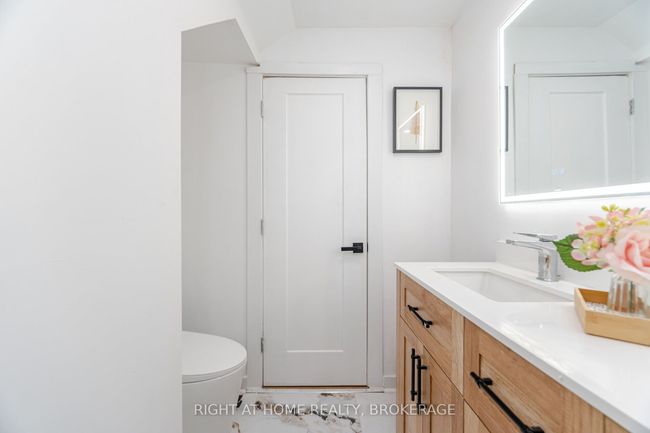 86 Glasgow St, House other with 4 bedrooms, 3 bathrooms and 4 parking in Kitchener ON | Image 28