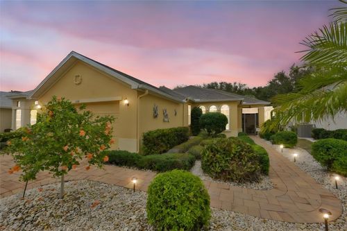 1118 Emerald Dunes Dr, SUN CITY CENTER, FL, 33573-5879 | Card Image