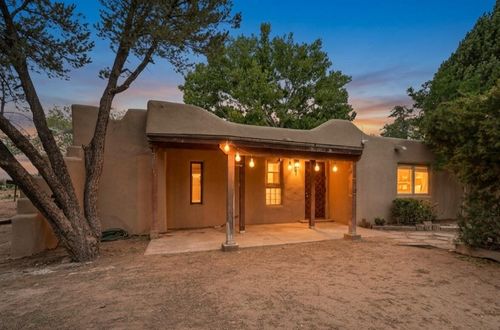 142 Walden Rd, Corrales, NM, 87048-8370 | Card Image