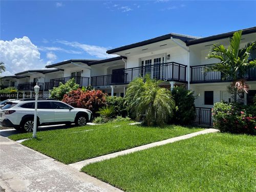 2213-2213 Ne 122nd St, North Miami, FL, 33181-2910 | Card Image