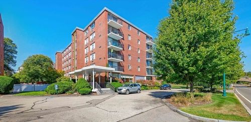 apt-18-20 Hammond Pond Pkwy, Chestnut Hill, MA, 02467-2129 | Card Image