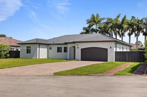13067 Sw 190th St, Miami, FL, 33177-3745 | Card Image