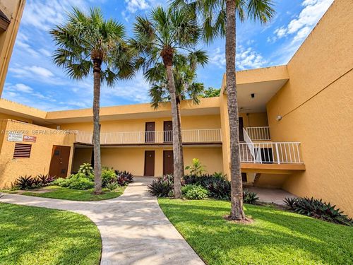 143-13700 Sw 62nd St, Miami, FL, 33183-2005 | Card Image